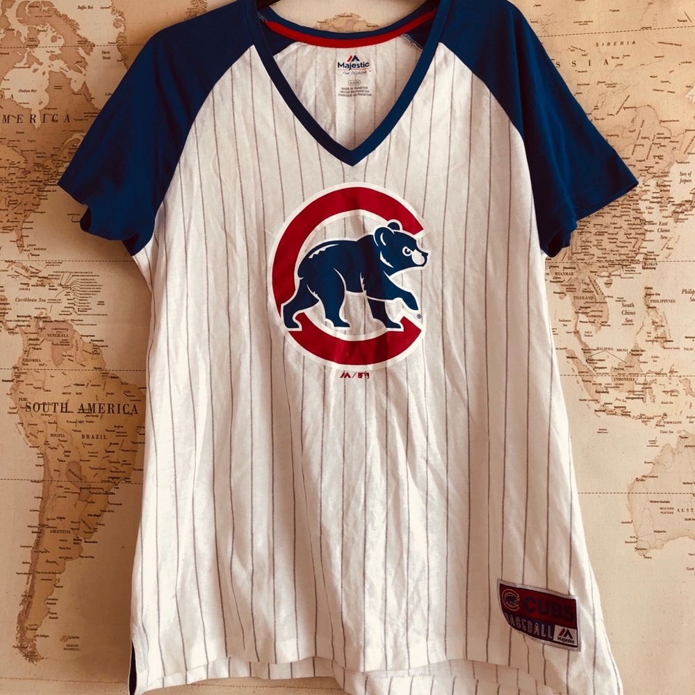 Cubs shirt, size XL (runs small)